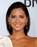 CU-Olivia Munn-LA premiere of Our Idiot Brother-10