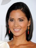 CU-Olivia Munn-LA premiere of Our Idiot Brother-12