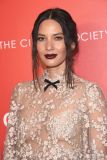 olivia-munn-at-office-christmas-party-screening-in-new-york-12-05-2016_4